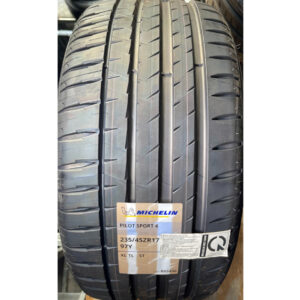 235/45/ZR17<br>Michelin hoa Pilotsport 4